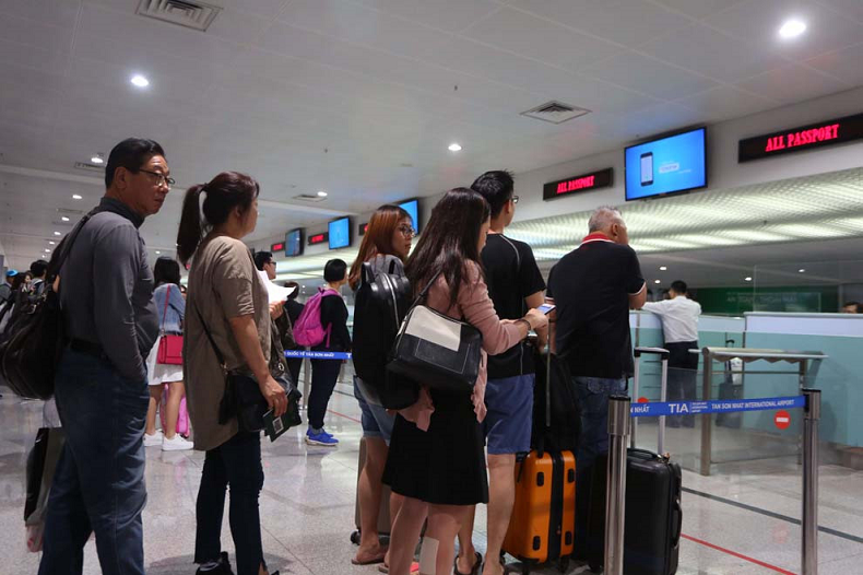 Làm thủ tục nhập cảnh tại sân bay Philippines