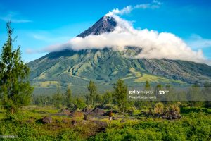 Công viên Tự nhiên Núi lửa Mayon