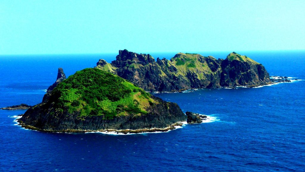 Dos Hermanos Islands