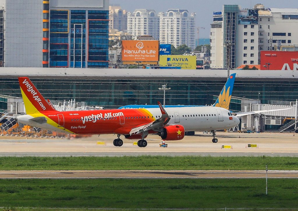 Việt Nam có mở lại đường bay quốc tế hay không?