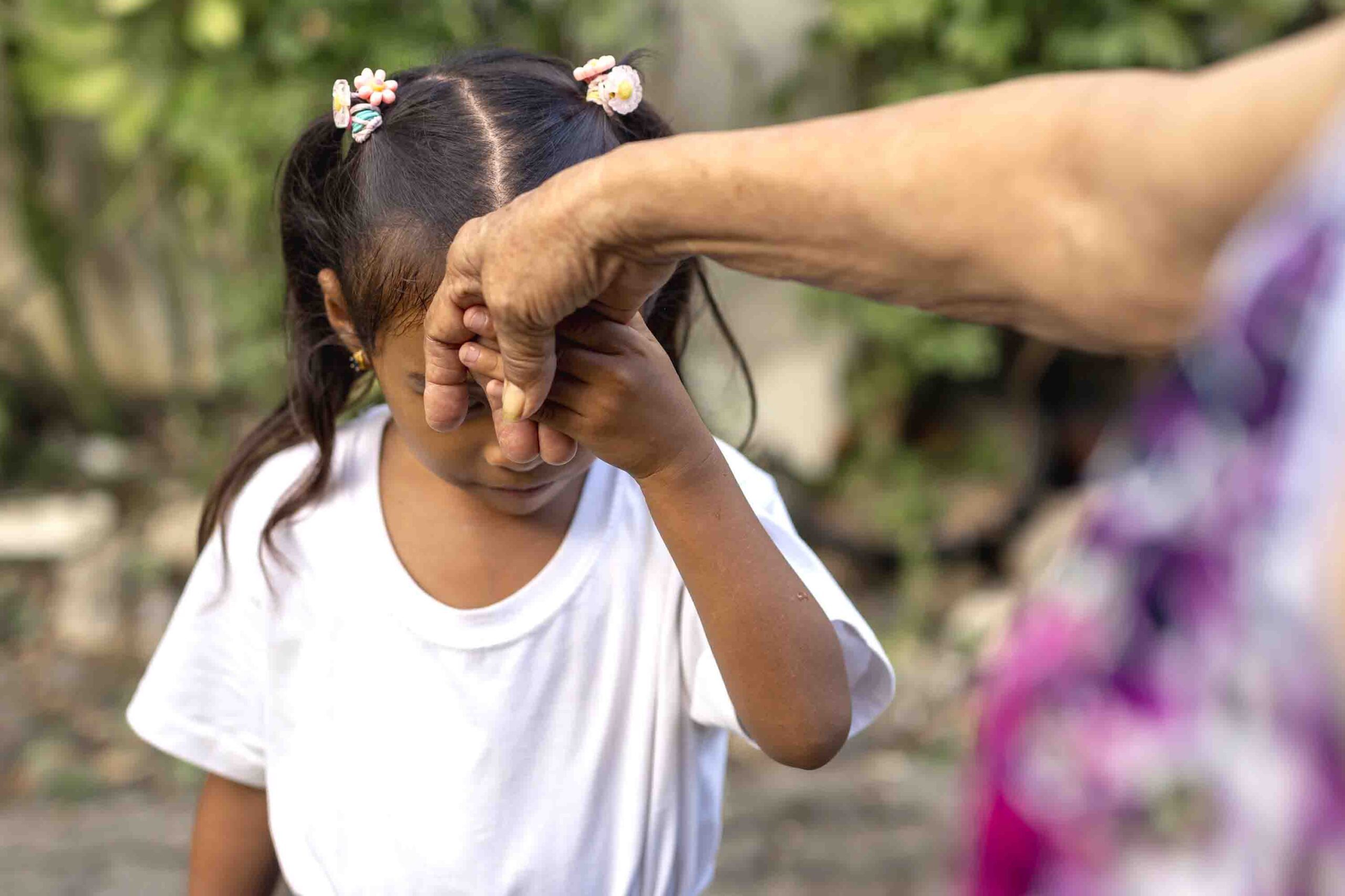 Những Điều Nên Tránh của Cách chào của người Philippines