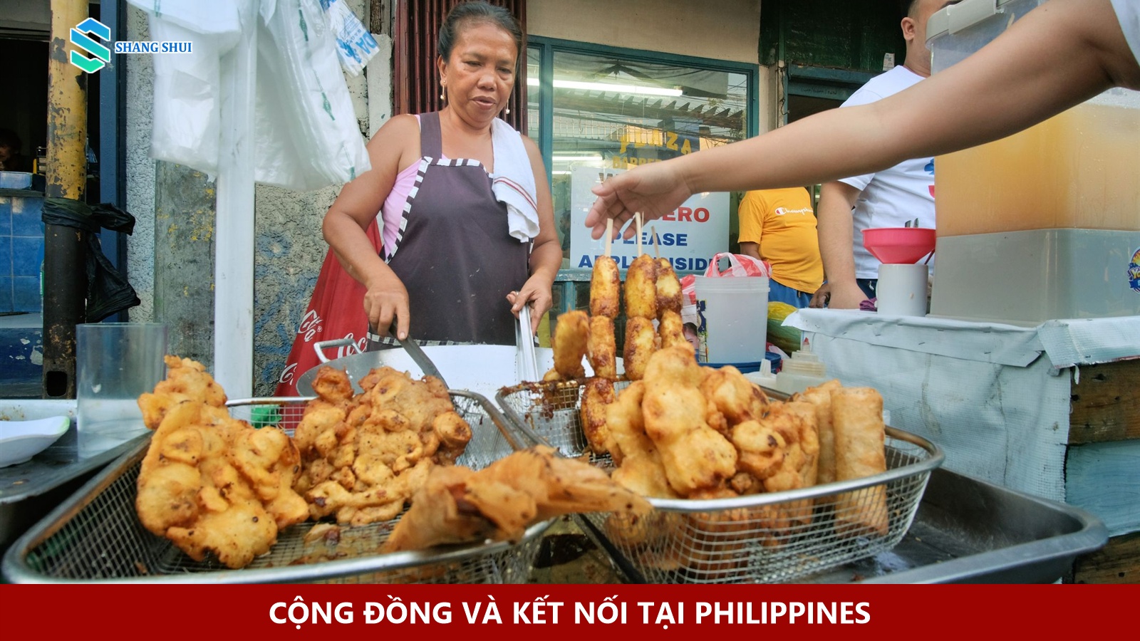 Khu ẩm thực đường phố và các quán ăn phục vụ người dân tại Manila.