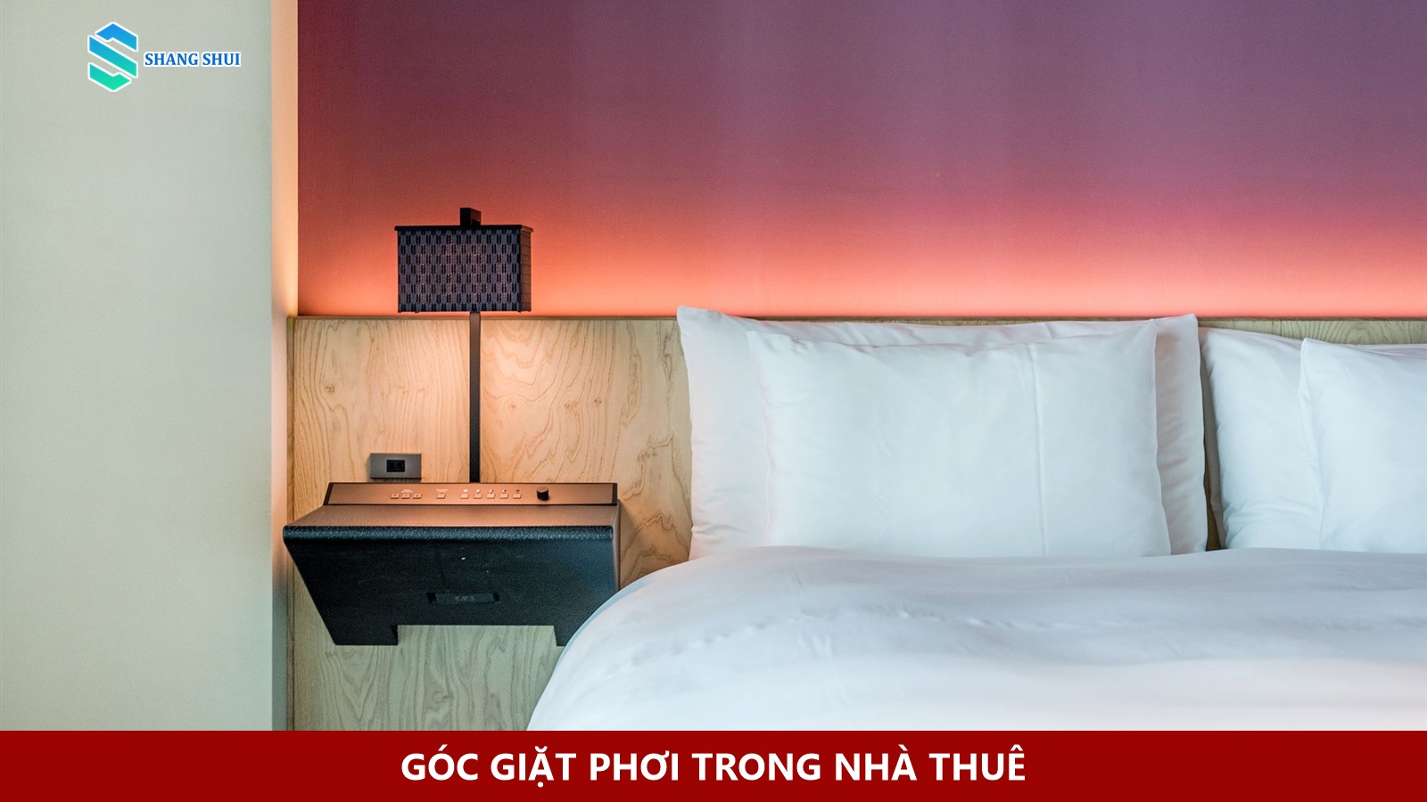Không gian phòng thuê có cửa sổ đón gió và ánh sáng tự nhiên thoáng mát.